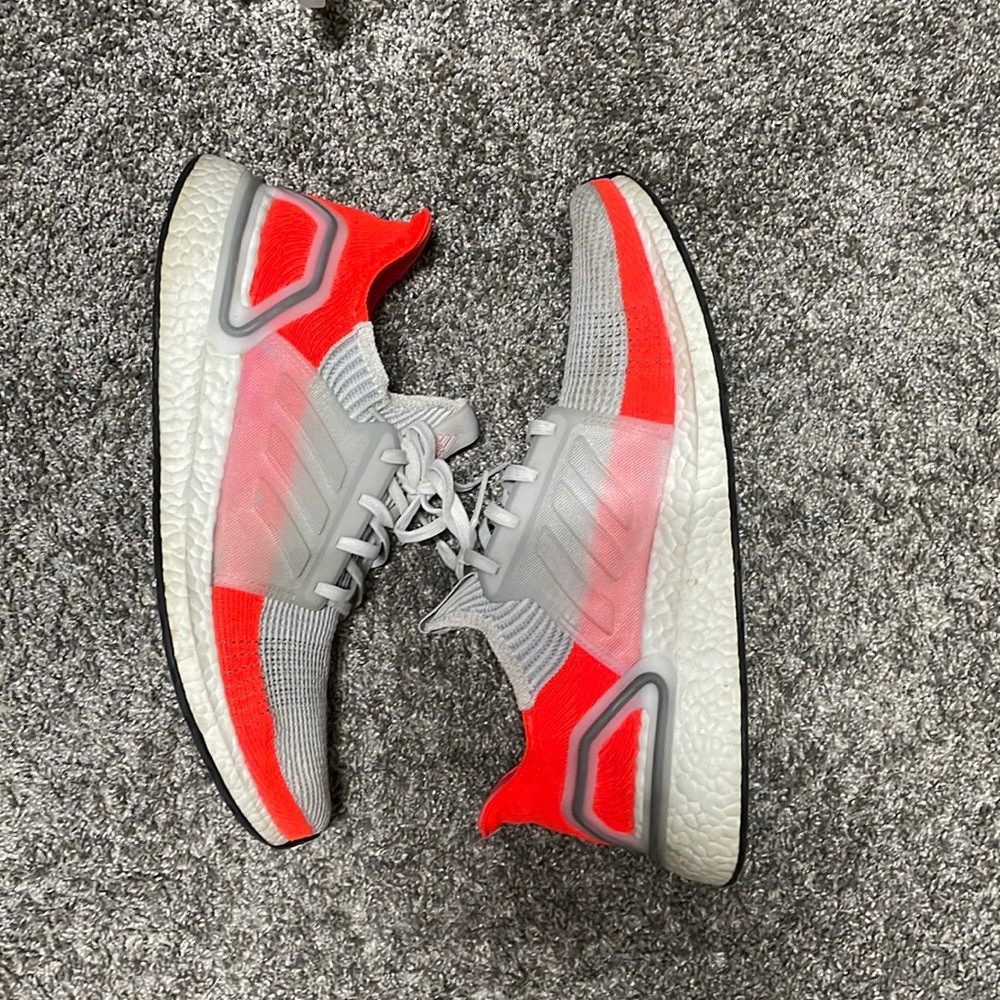 Adidas Ultraboost 19